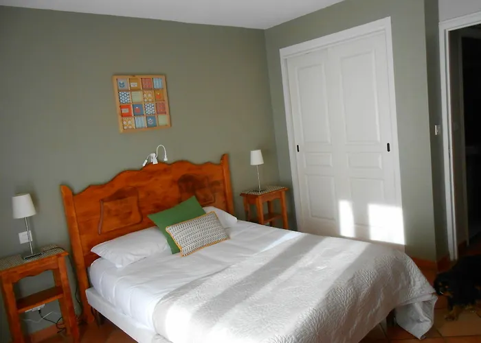 فندق Athena آجد